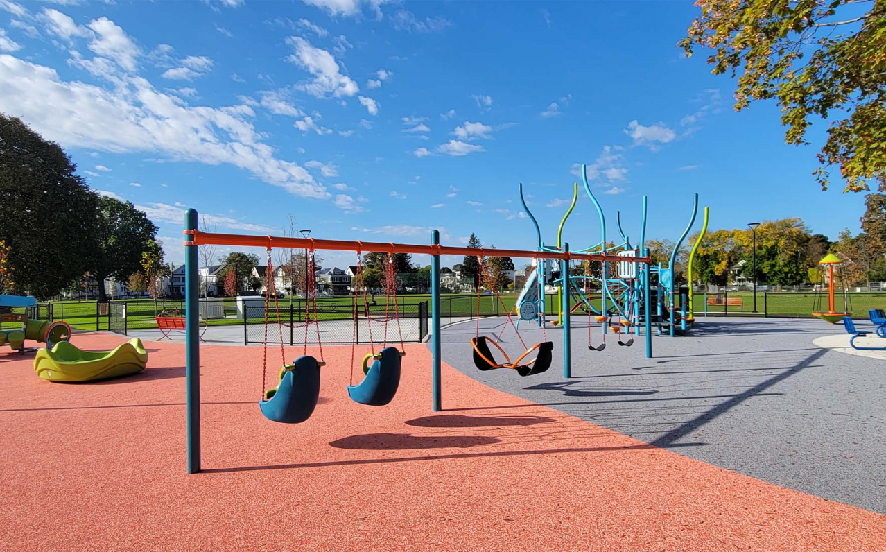 Shadley Associates Landscape Architecture: Devir Park swings