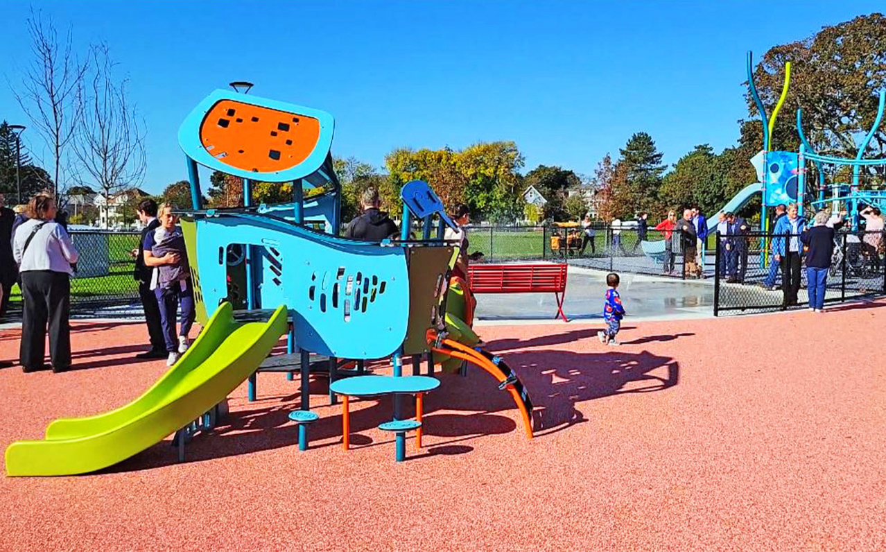 Shadley Associates Landscape Architecture: Devir Park small play structure