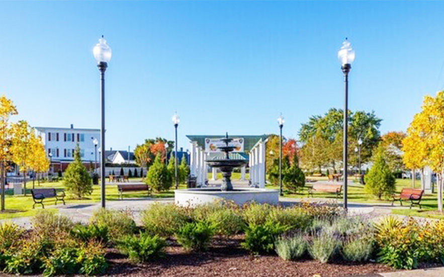Shadley Associates Landscape Architecture, Fountain, Central Walkway with arbor